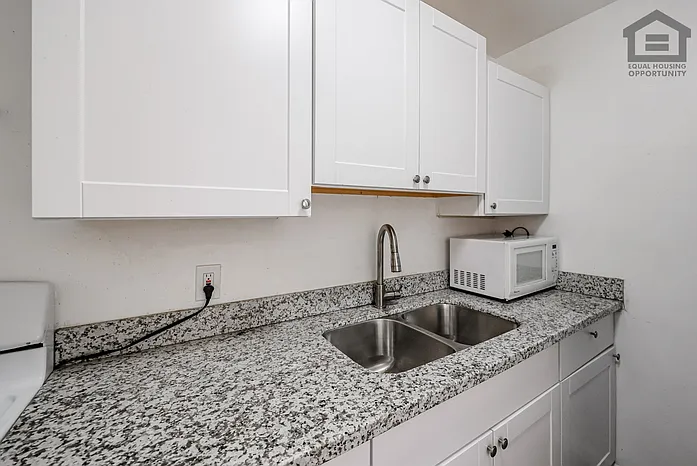 3315 E Cambridge Ave #3 — Photo 15