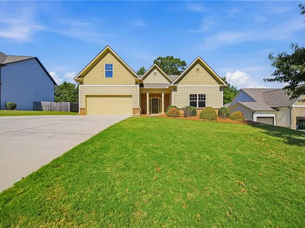 6372 Spring Cove Dr, Flowery Branch, GA 30542
