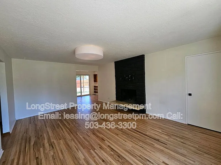 6515 SE Steele St — Photo 3
