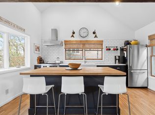 18 Whooping Hollow Rd, East Hampton, NY 11937