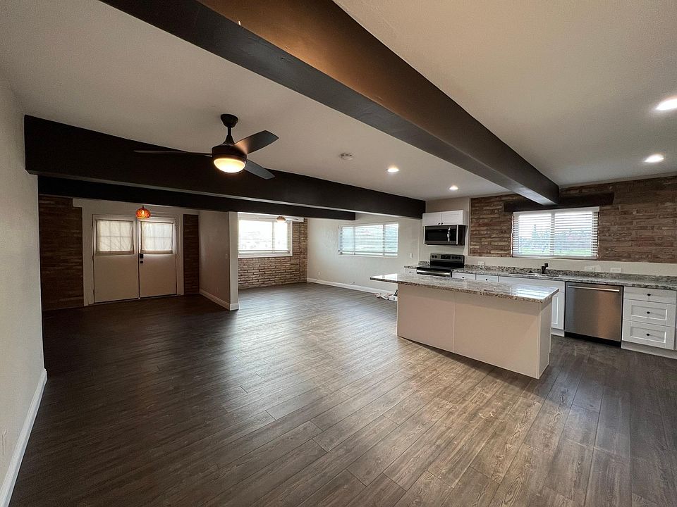 2nd image of 34402 N 53rd St #1