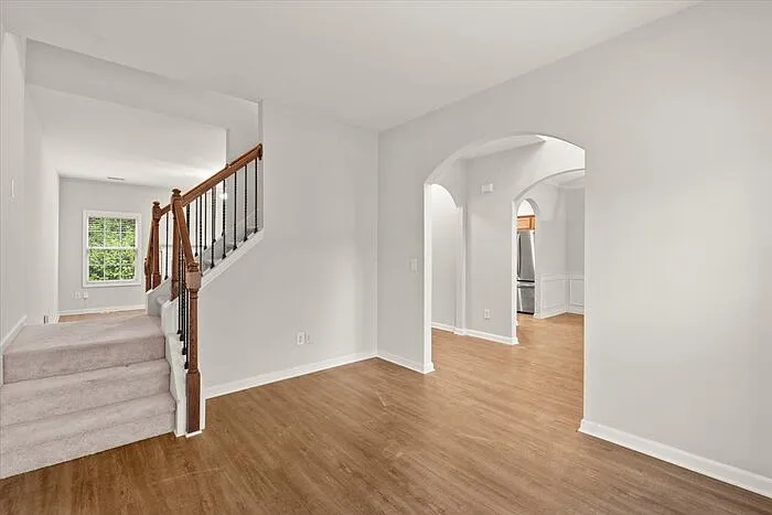 2848 Suttonwood Way — Photo 8