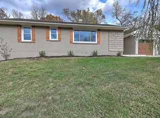 3820 Ridgeline Dr, Kingsport, TN 37664