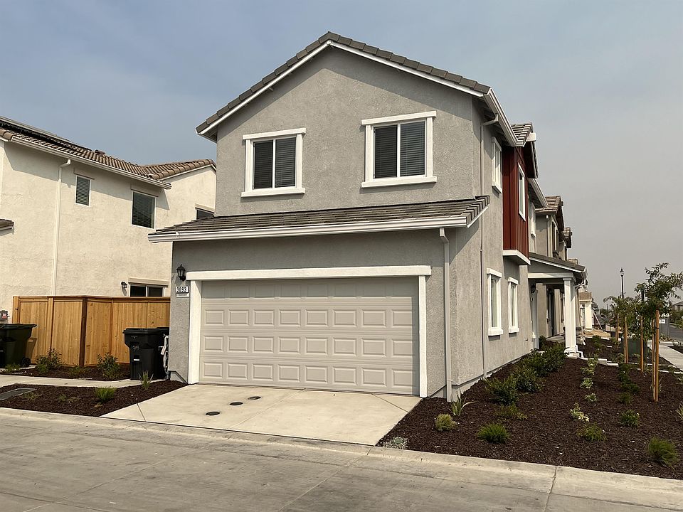 1st image of 3093 Pruett Dr
