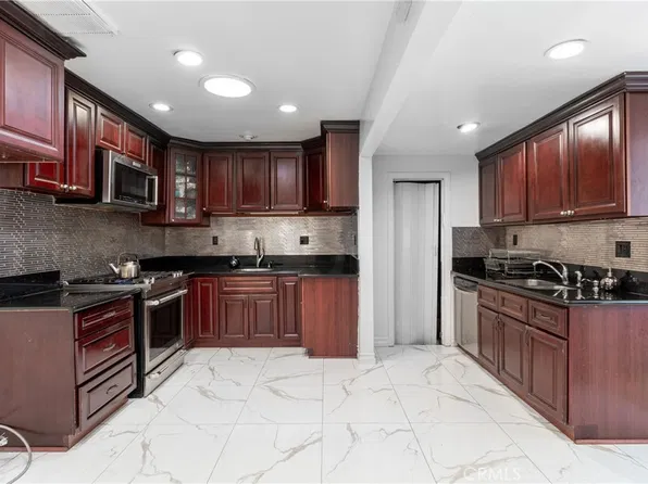 6340 Wilbur Ave, Reseda, CA 91335