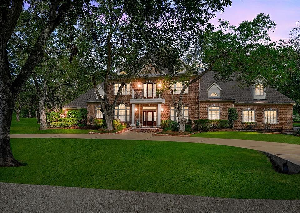 1st image of 7610 Pecan Lake Cir