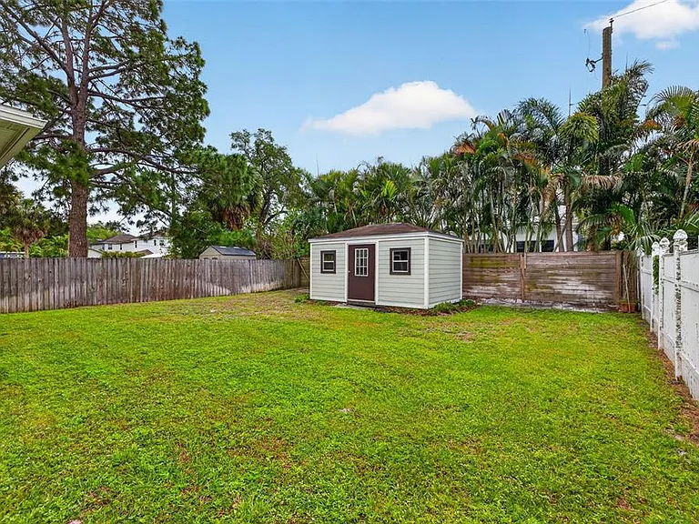 3204 W Marlin Ave — Photo 33