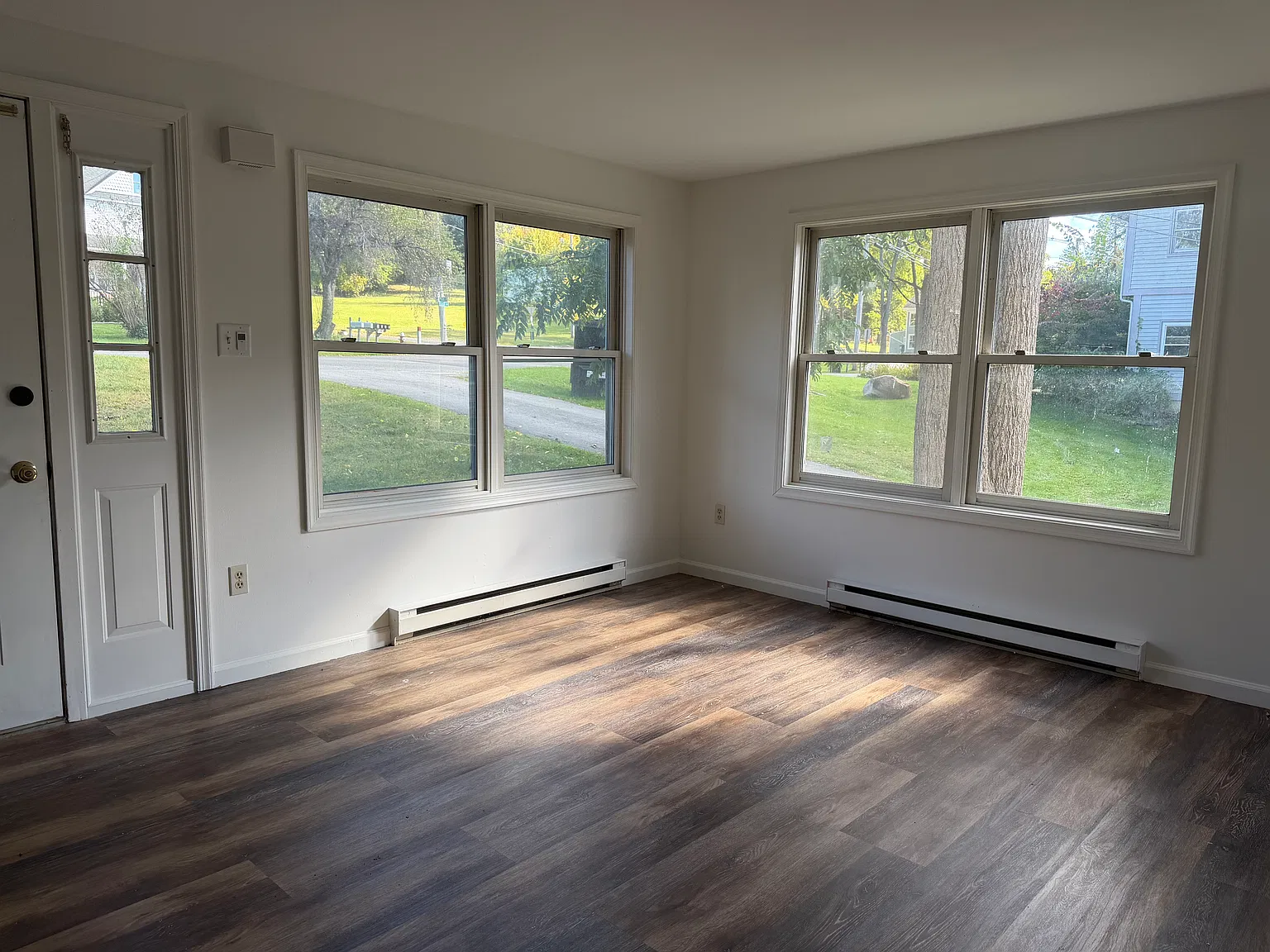 2 bed, 1100 sqft, $2,150 — Photo 2