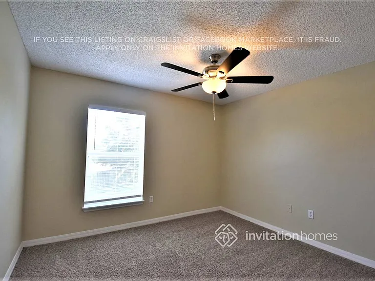 2210 Brookshire Cir — Photo 9