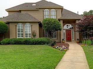 15 Wellington Oaks Cir, Denton, TX 76210