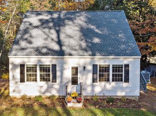 130 New Hampshire Dr, Webster, NH 03303