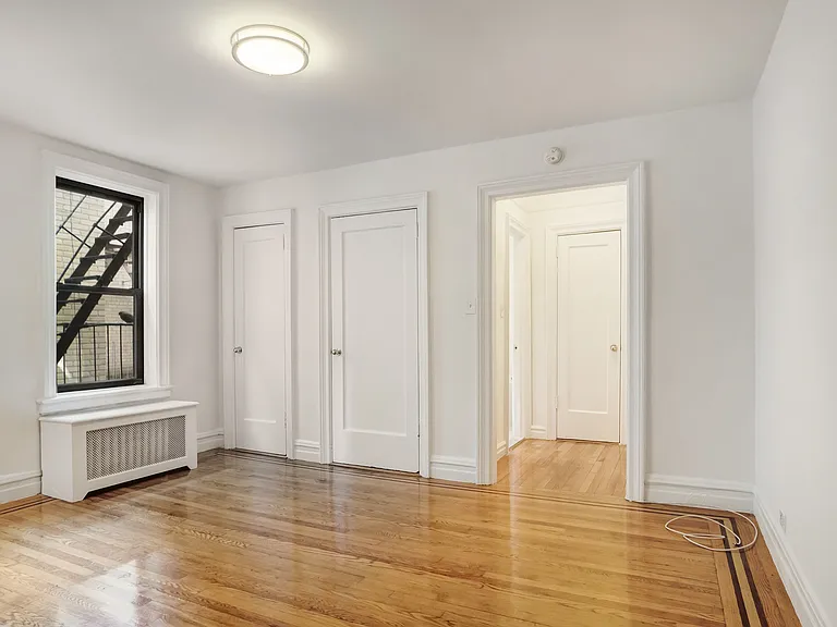 26 Grove St #5G — Photo 7