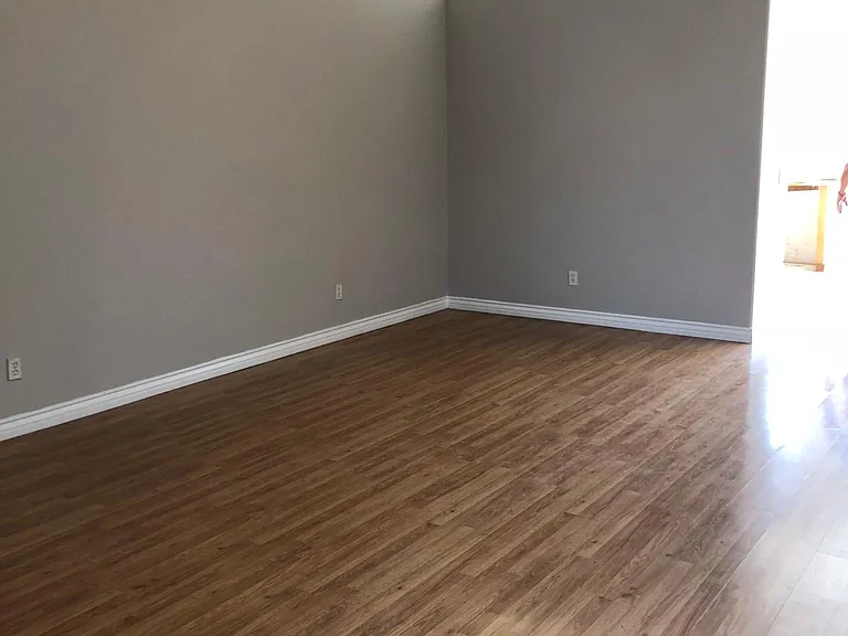 8817 W Palm Ln — Photo 7