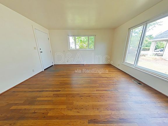 3rd image of 3664 NW Van Buren Ave