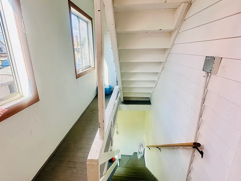 3403 Edwin St — Photo 2