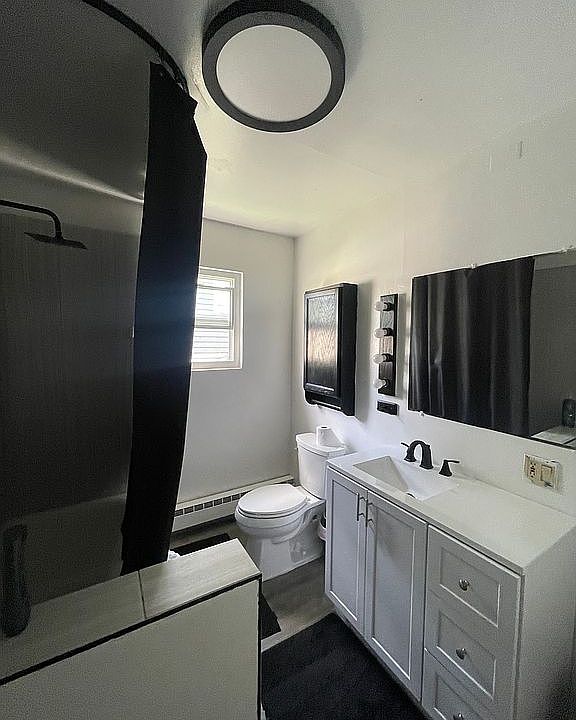 1st image of 3624 Debarr Rd
