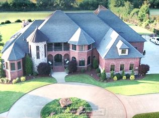 4670 E Maywood Rd, Fayetteville, AR 72703