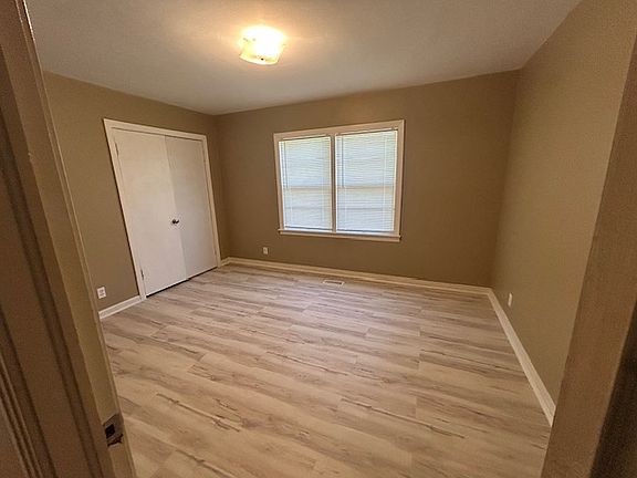 West bedroom on front of the house