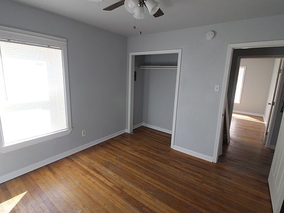 3rd image of 1709 Greenwood Ave