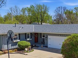 1400 Westwind Dr, Manhattan, KS 66503