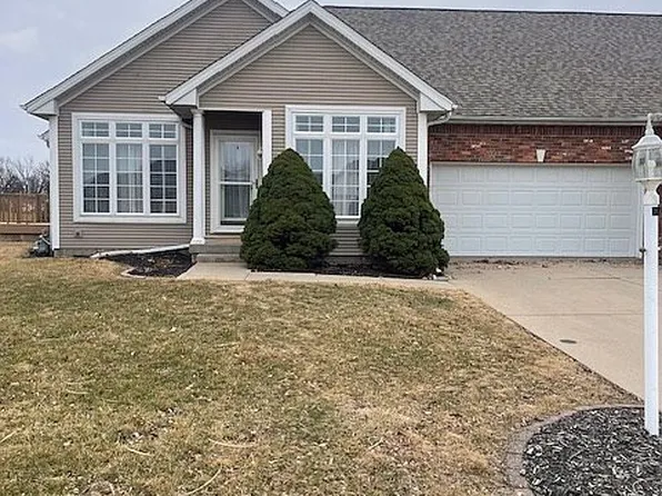 1616 W Holland Ct, Chillicothe, IL 61523