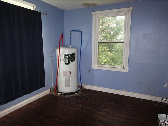 4th image of 13074 State Road Cc