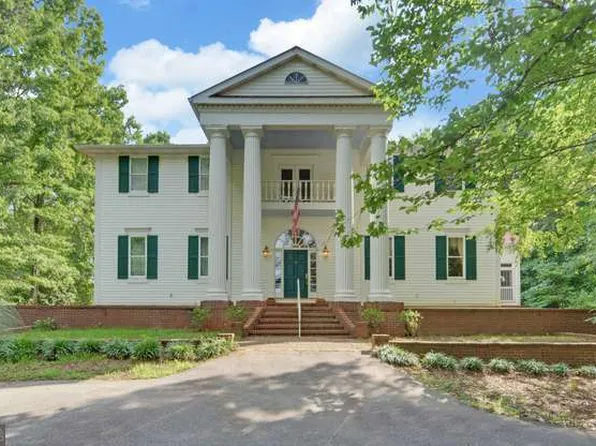 330 River Rd, Westminster, SC 29693