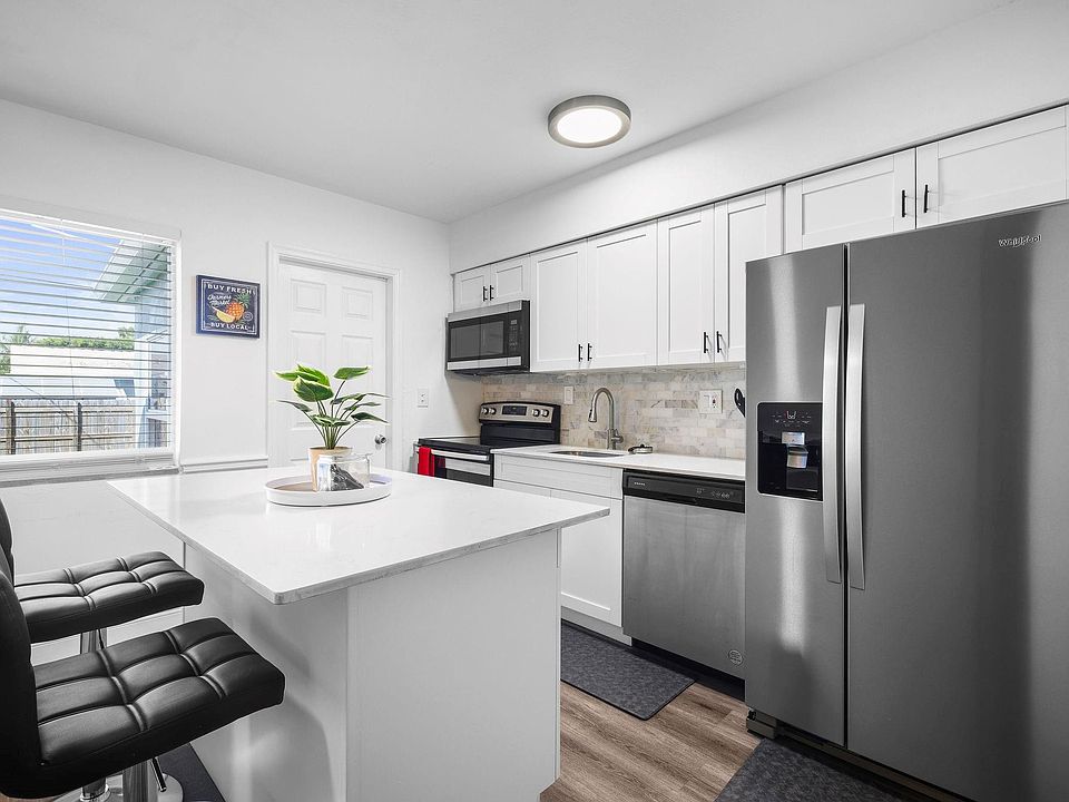 1st image of 3761 NE 14th Avenue