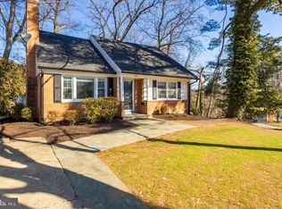 3601 Faircastle Dr, Chevy Chase, MD 20815