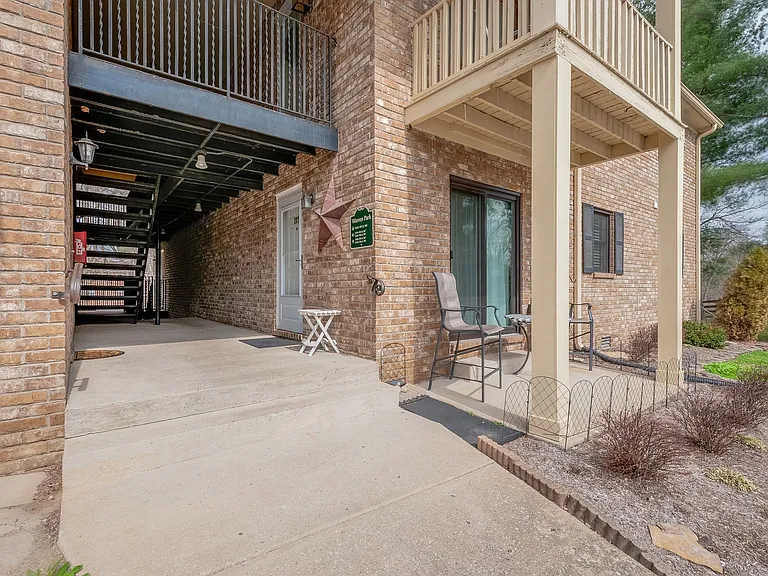514 N Petway St — Photo 5