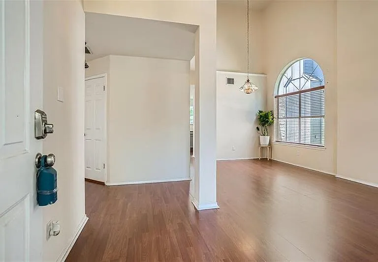 13431 Athens Trl — Photo 12