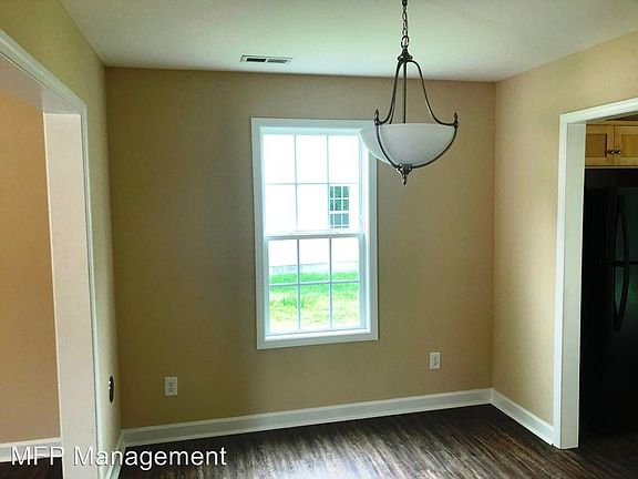3rd image of 1408 Branch Ave
