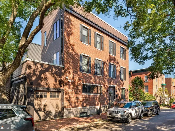 2600 Naudain St, Philadelphia, PA 19146