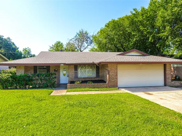 2214 Woodoak Dr, Irving, TX 75060