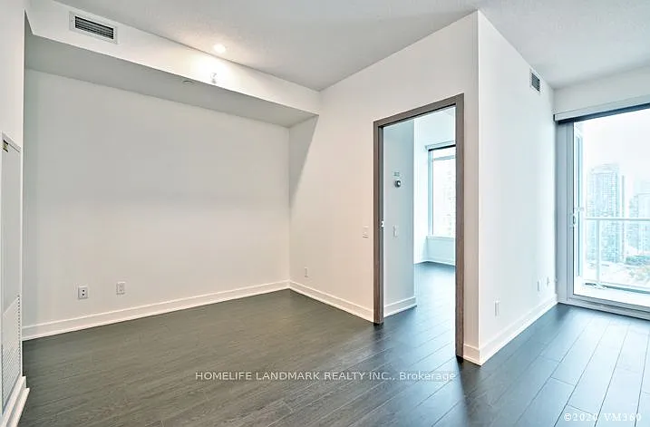 19 Bathurst St #3809 — Photo 5