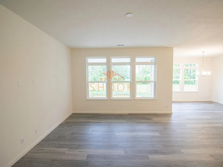 2879 Poinciana Dr — Photo 4