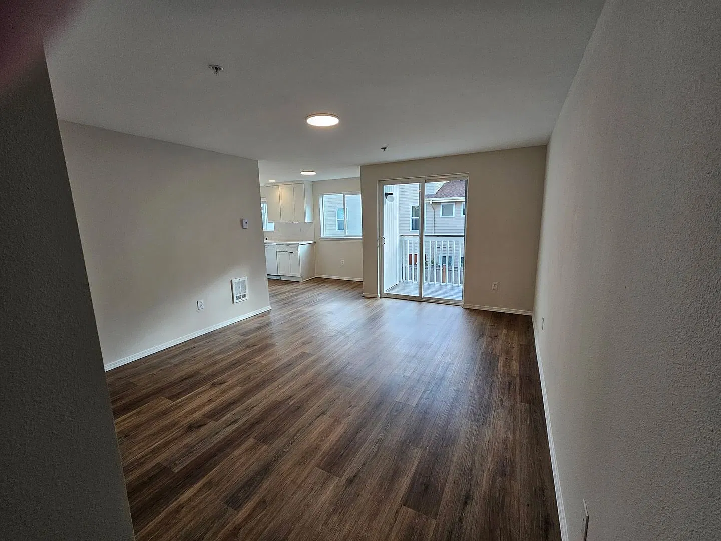 Deco Apartments — Photo 2
