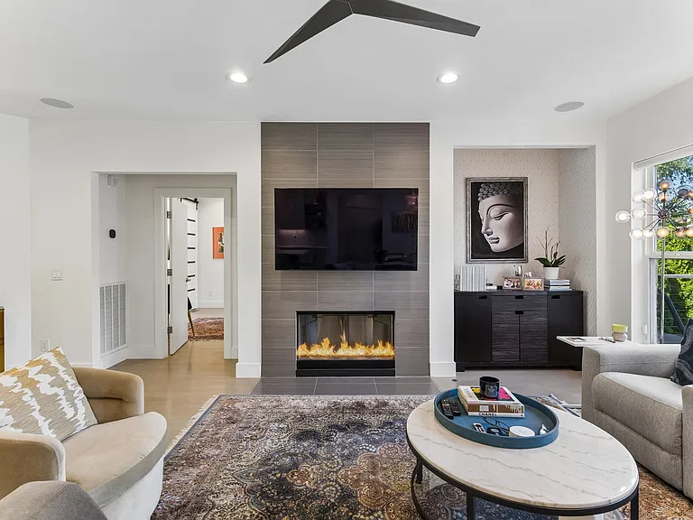 3926 Vailwood Dr — Photo 12