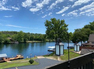 110 Wilshire Dr UNIT 9, Hollister, MO 65672