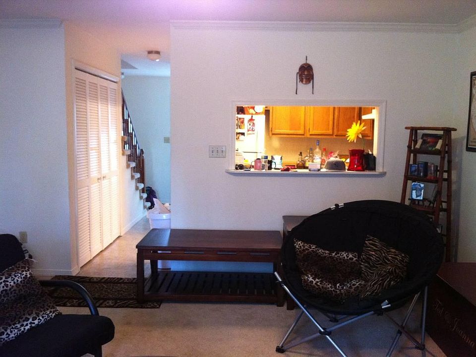 1st image of 3140 Belle Meade Dr APT C