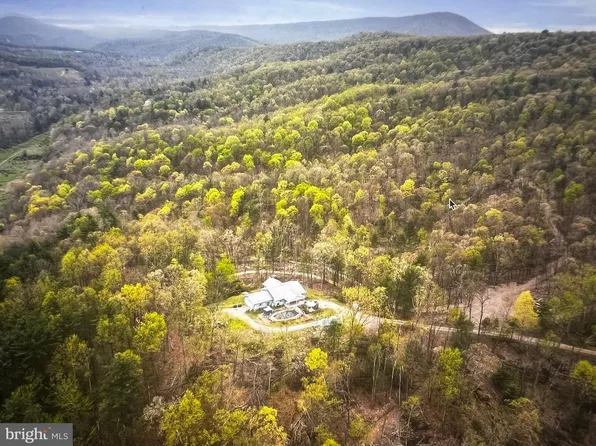 10257 Divens Ln, Mill Creek, PA 17060