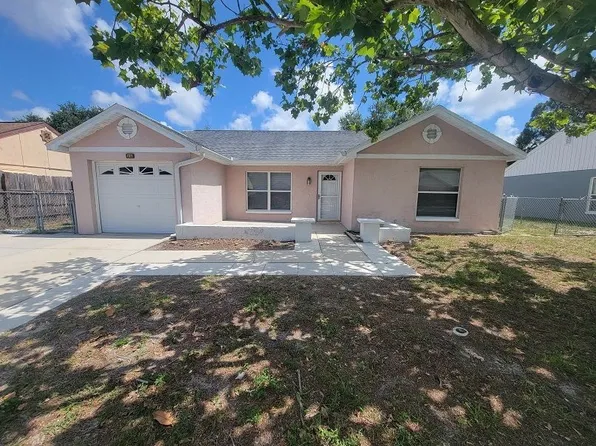 8224 Autumn Oak Ave, Port Richey, FL 34668