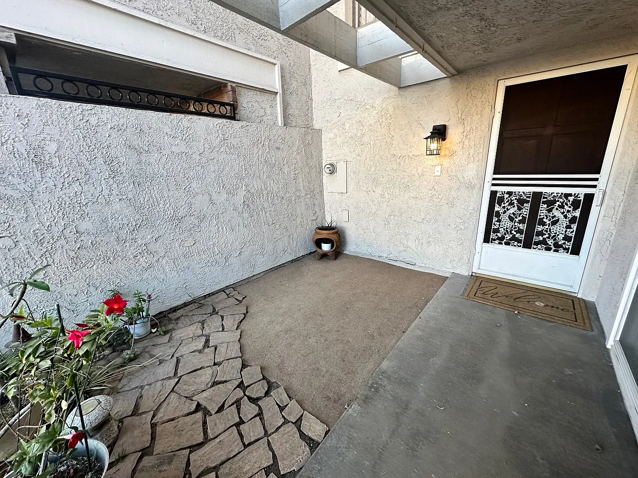 3 bed, 1435 sqft, $3,850 — Photo 3