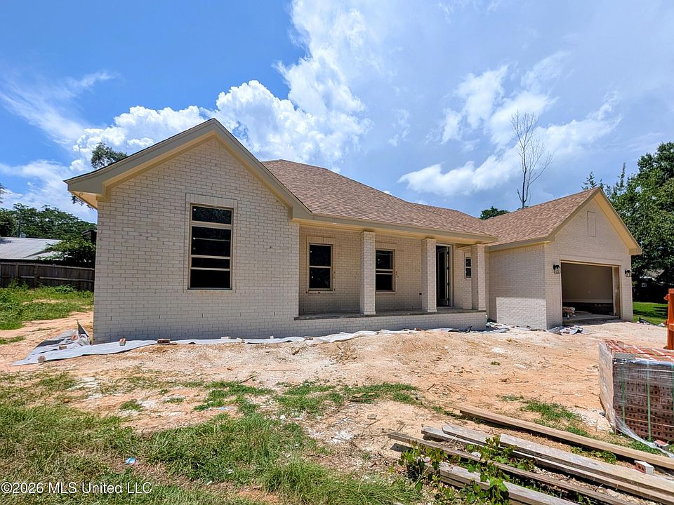 1st image of 6632 Alii Pl