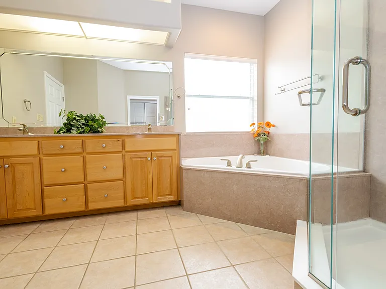 5805 Dunbar Cir — Photo 34