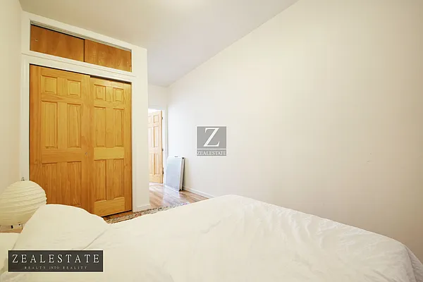 Rented by ZealEstate Group Inc | media 35