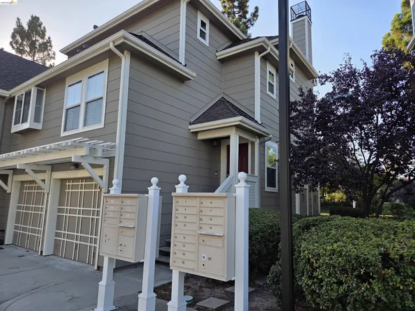 1107 Outrigger Ln, Foster City, CA 94404