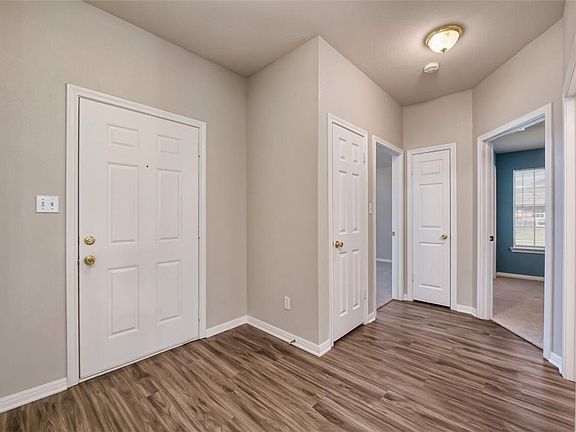 4th image of 156 Hazelwood Ave