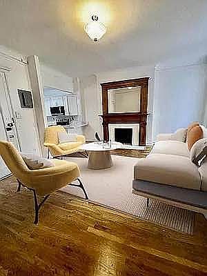1st image of 23 W 85th St #4