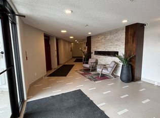 1506 Tamarack Blvd NW #122, Edmonton, AB T6T 2J5